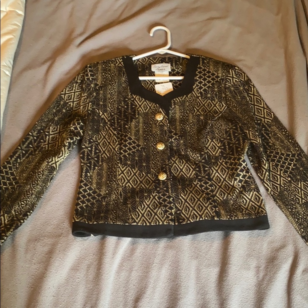 Lady Carol Petites size 6 metalic gold and black